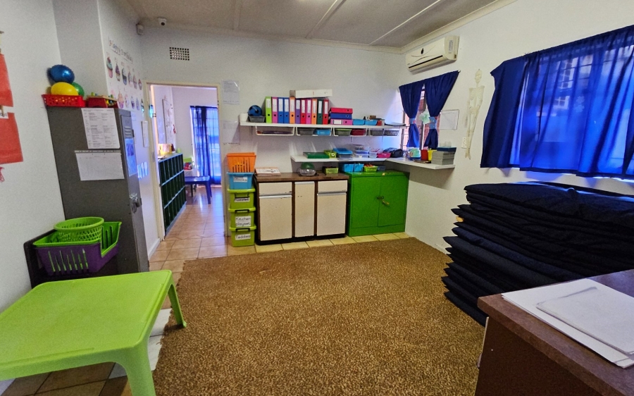 To Let 6 Bedroom Property for Rent in Potchefstroom North North West